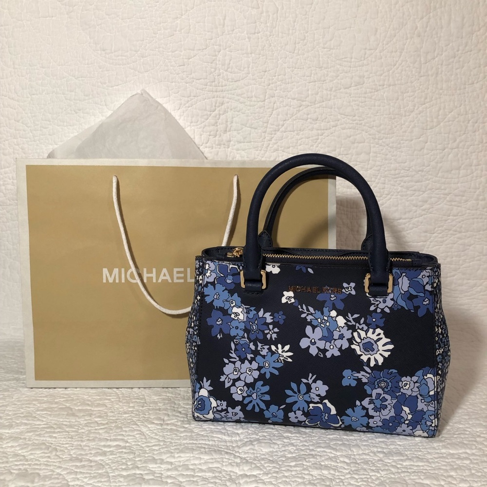 Micheal Kors handbag